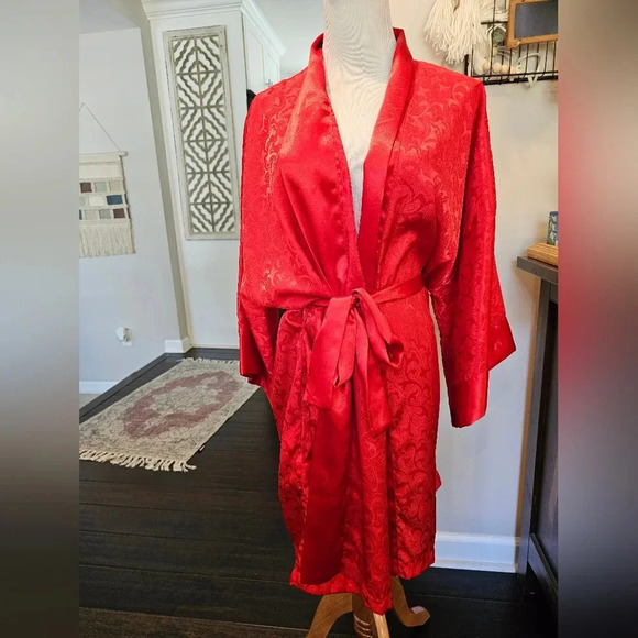 Victoria's Secret Gold Label Vintage Red Kimono Robe with belt and pockets - Picture 1 of 10